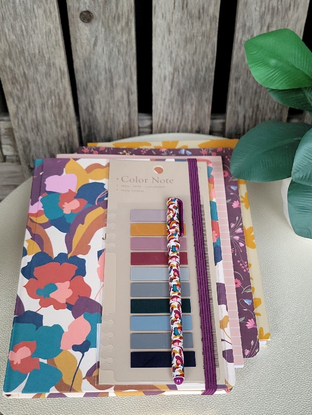 Vera Bradley Fabric Covered Floral Journal Immersed Blooms, Pen & Supplies - Picture 3 of 5